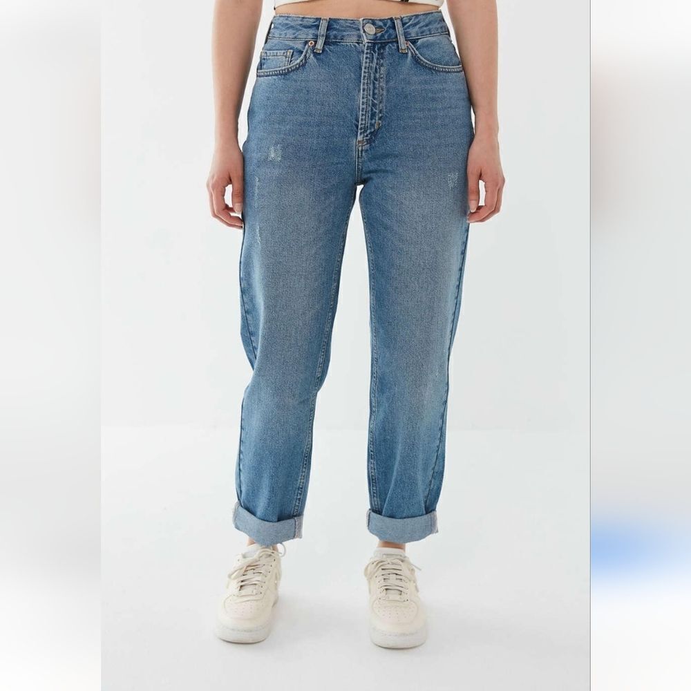 BDG Urban Outfitters Mom Jeans